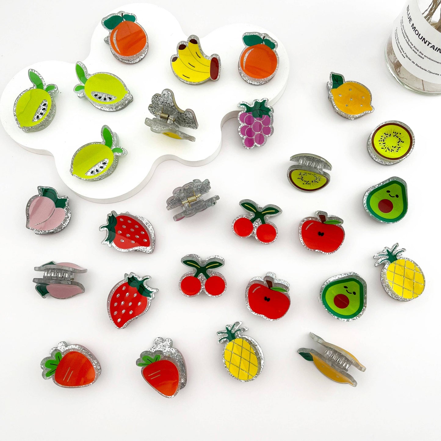 🍓 Mini Sparkly Fruit Hair Claw – Cute Glitter Clip ✨