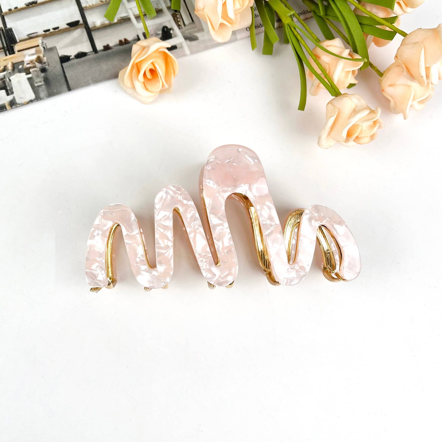 Simple wave hair claw clips