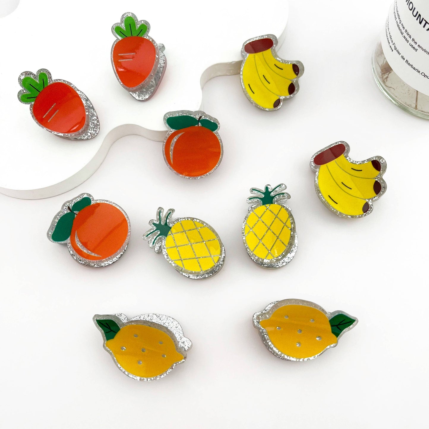 🍓 Mini Sparkly Fruit Hair Claw – Cute Glitter Clip ✨