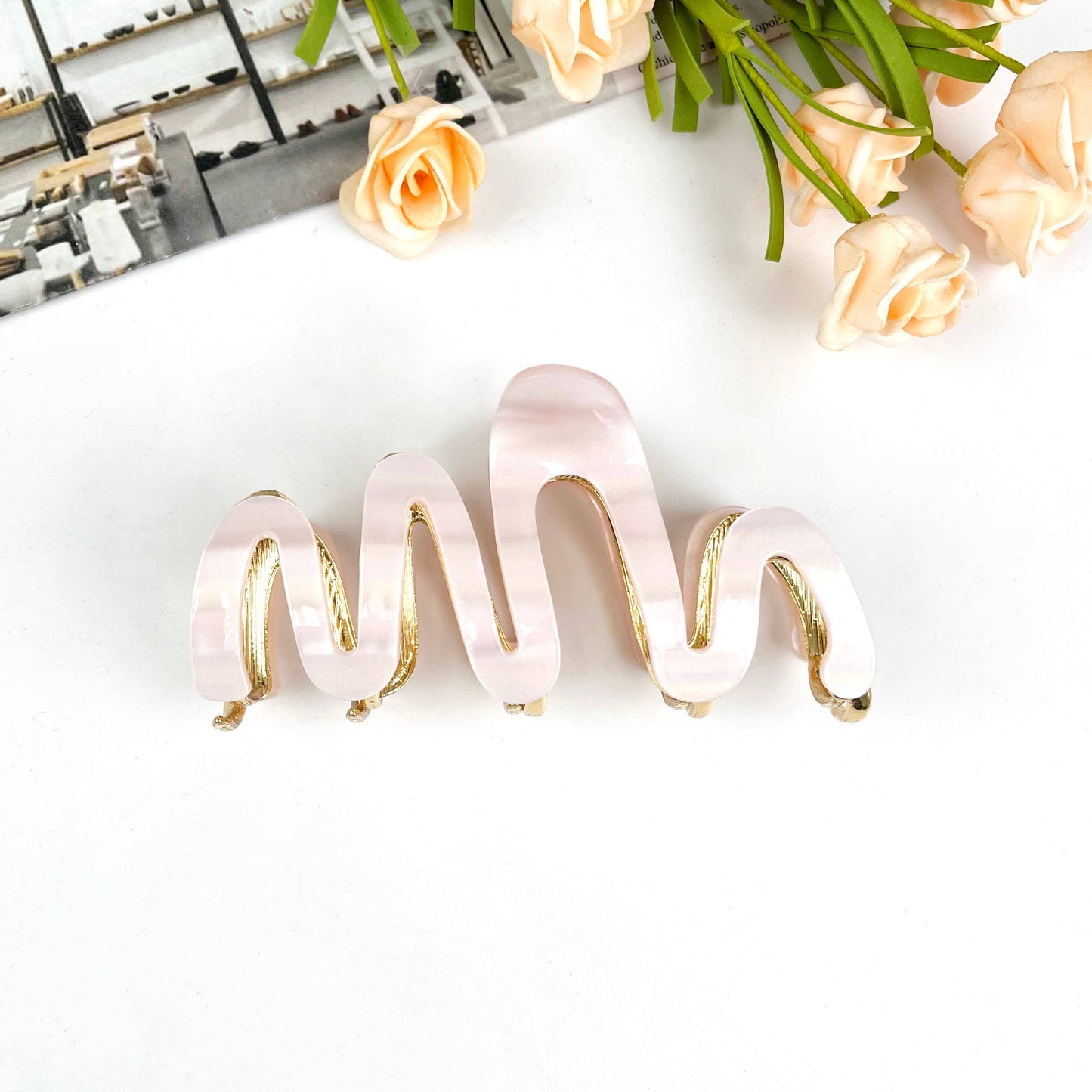 Simple wave hair claw clips