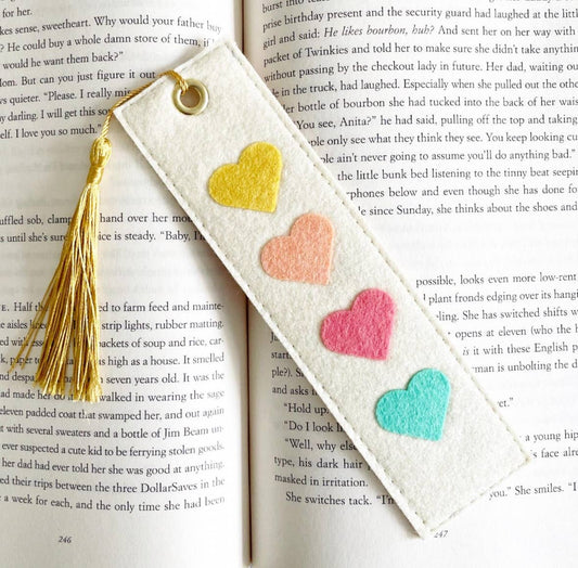 Hearts felt Bookmark