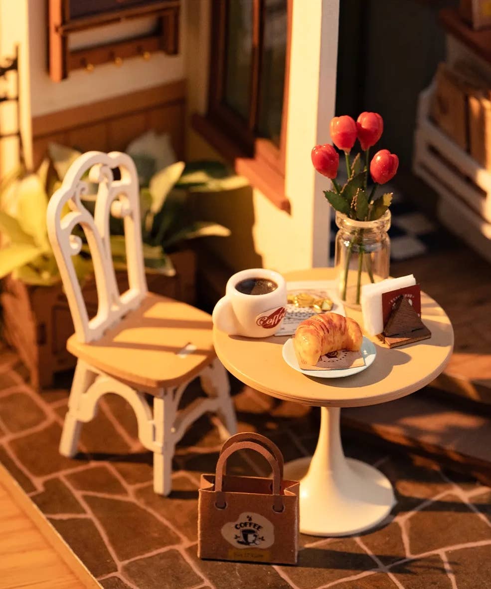 DIY Miniature House Kit: No. 17 Caf√©