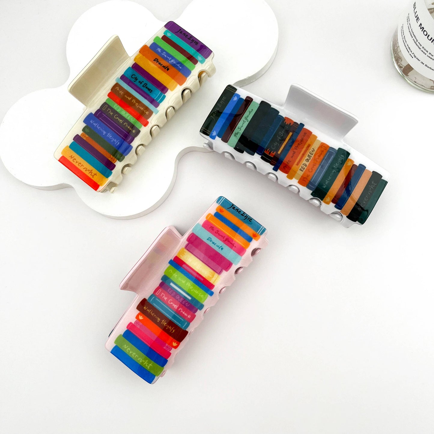 📚 Colorful Book Stack Hair Claw – PVC Study Buddy Clip