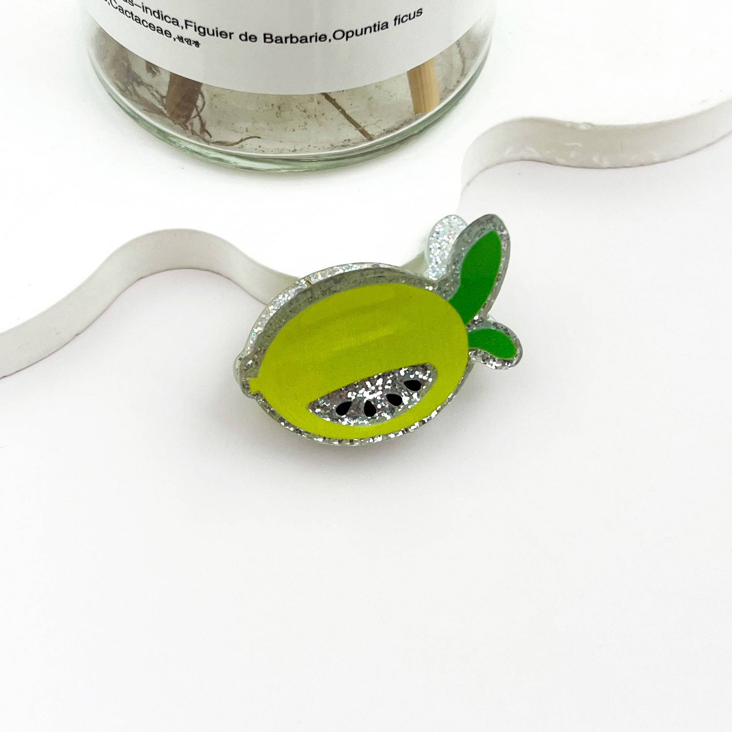 🍓 Mini Sparkly Fruit Hair Claw – Cute Glitter Clip ✨