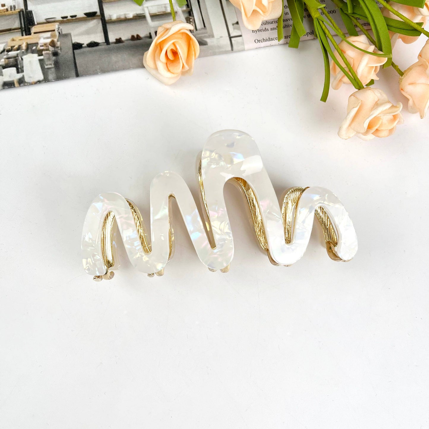 Simple wave hair claw clips